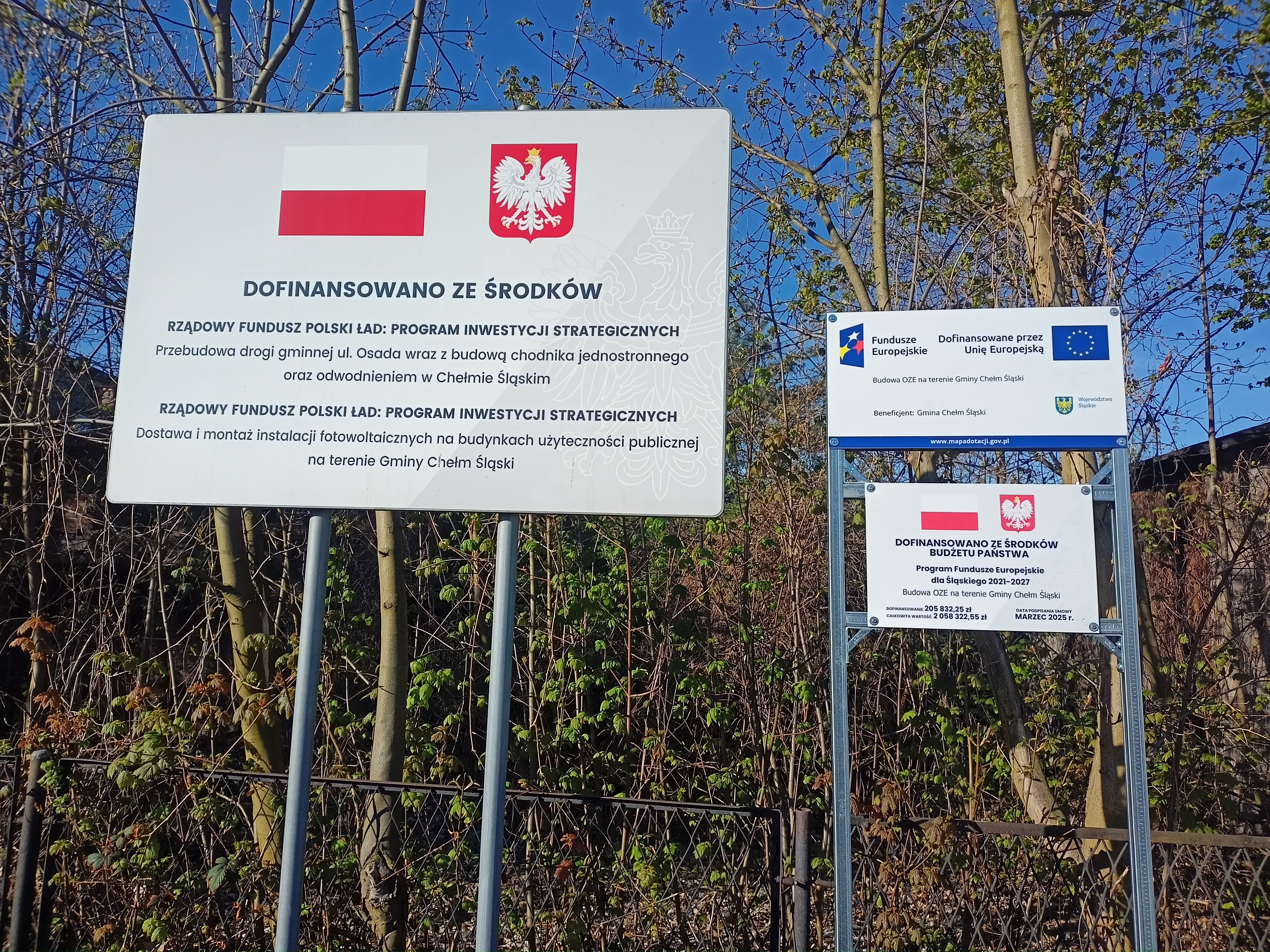 Tablice informacyjne o dofinasowaniu. 