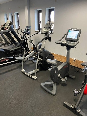 Urządzenia w siłowni 