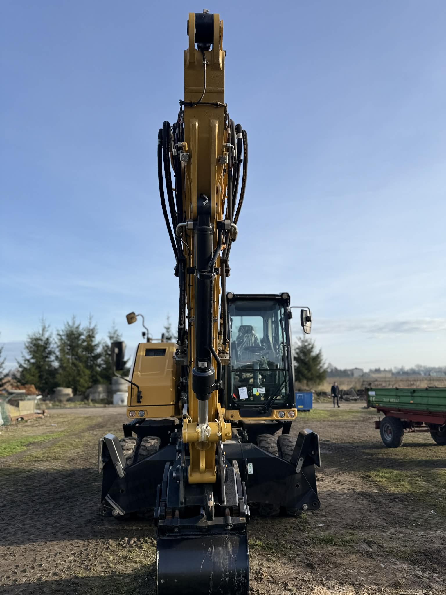 Koparka - widok z przodu 