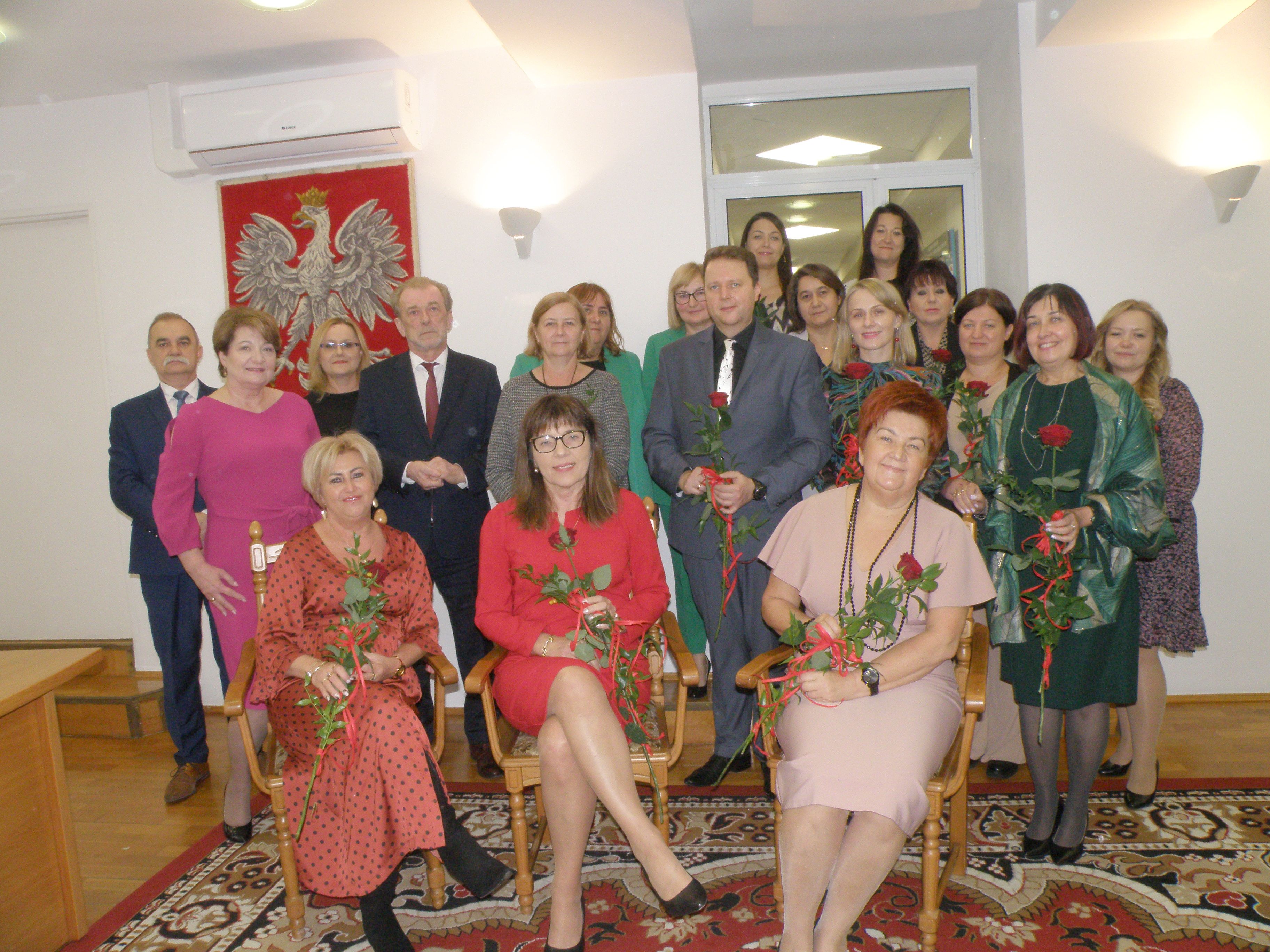 Wójt z gronem pedagogicznym 